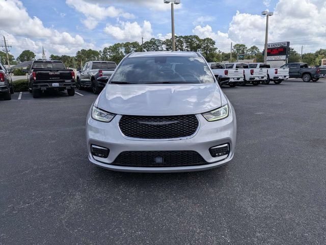 Used 2026 Silver Chrysler Select image 8