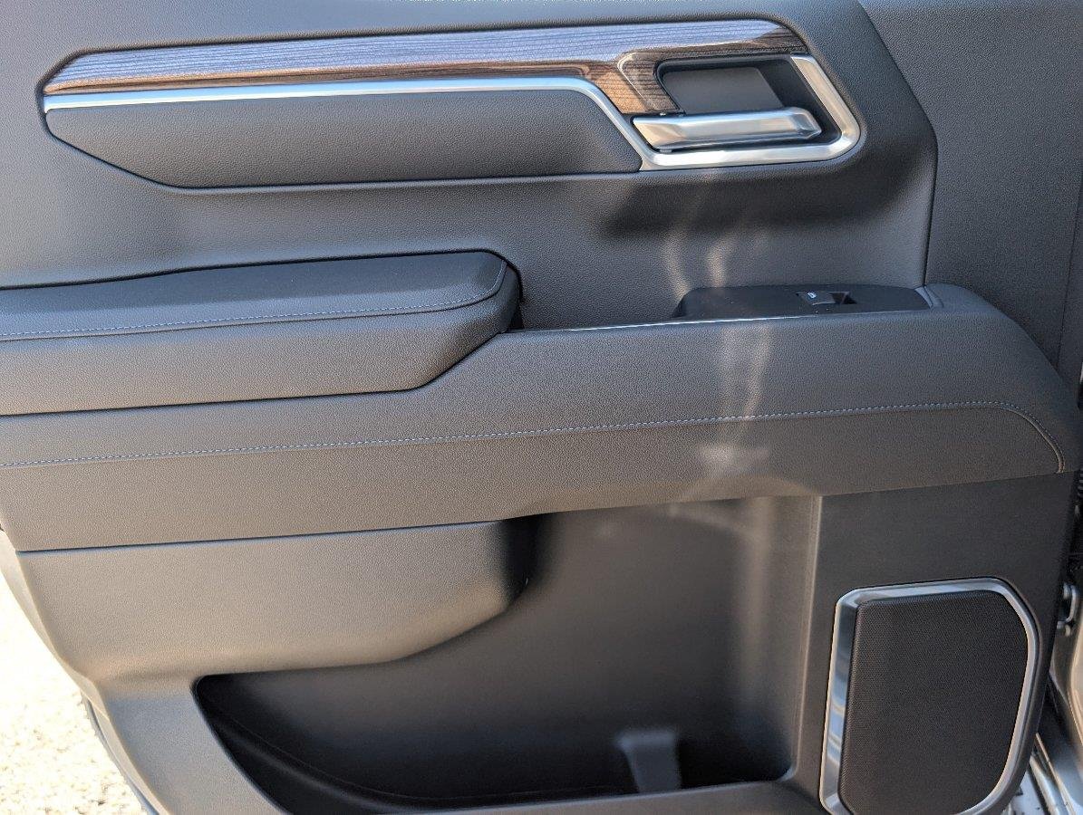 2026 Chevrolet Silverado 1500 RST - Photo 37