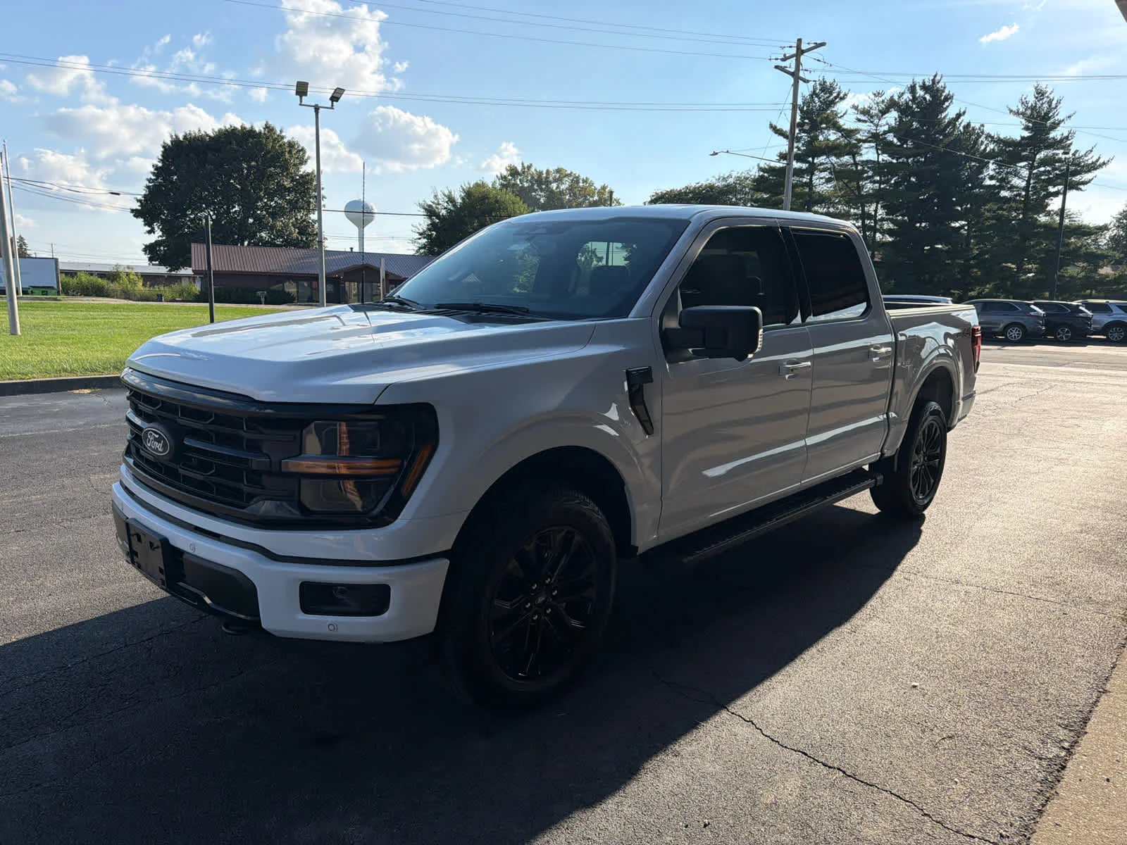 New 2026 Oxford White Ford XLT image 3