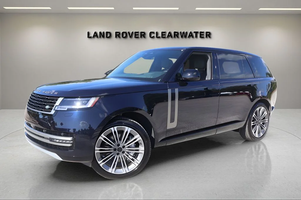 2026 Land Rover Range Rover 4.4 SE LWB 7's photo