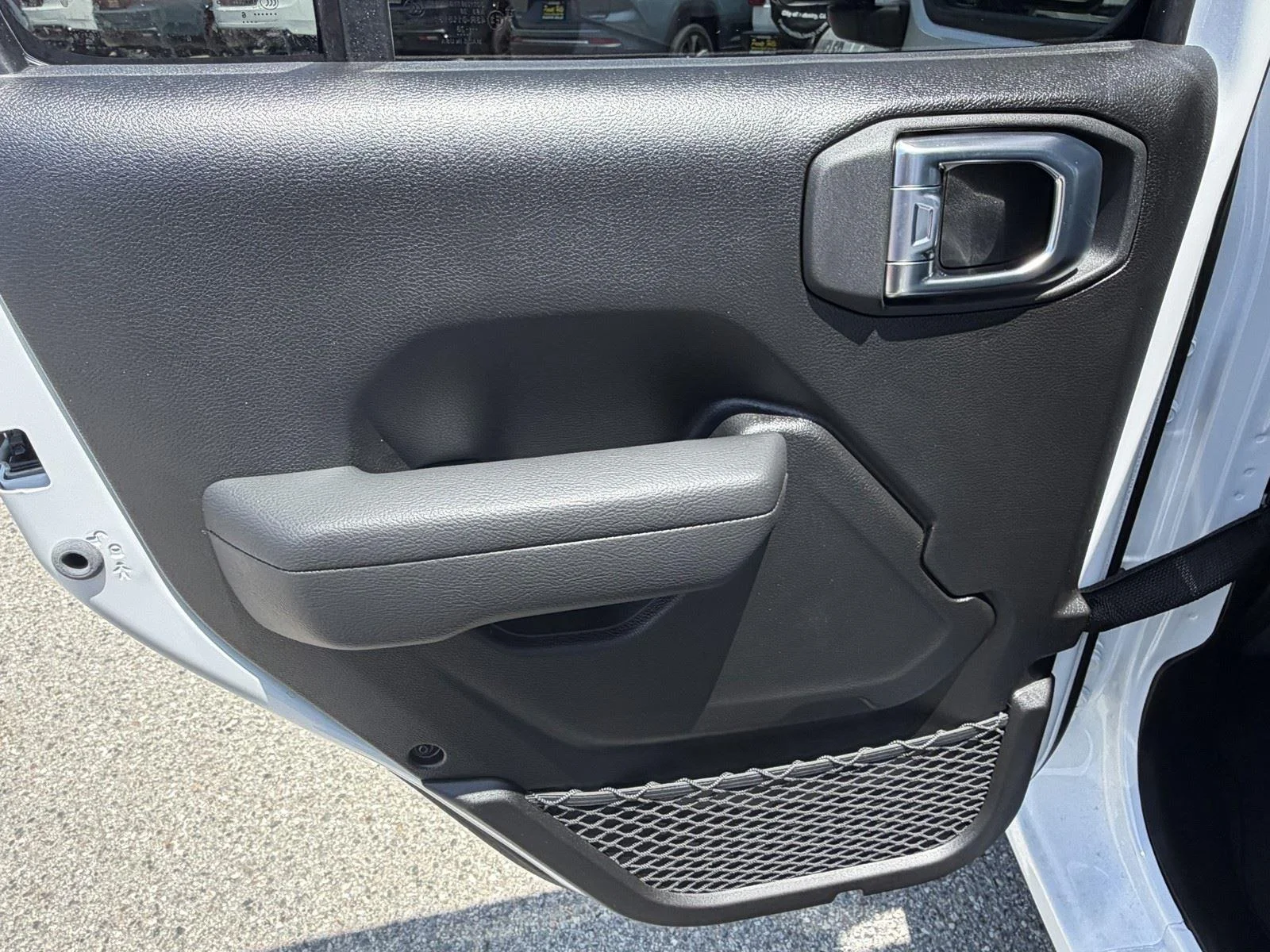 New 2026 Bright White Clear-Coat Exterior Paint Jeep 85th Anniversary image 14