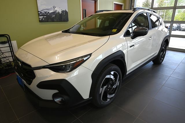 New 2026 CRYSTAL WHITE PEARL Subaru Limited Hybrid image 16