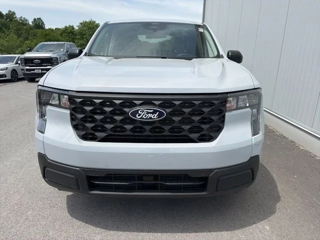 New 2026 Oxford White Ford XL image 25