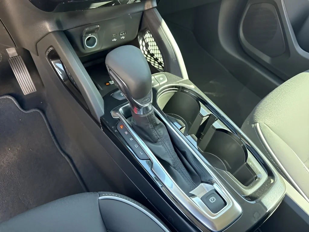 New 2026 Summit White Chevrolet LT image 22
