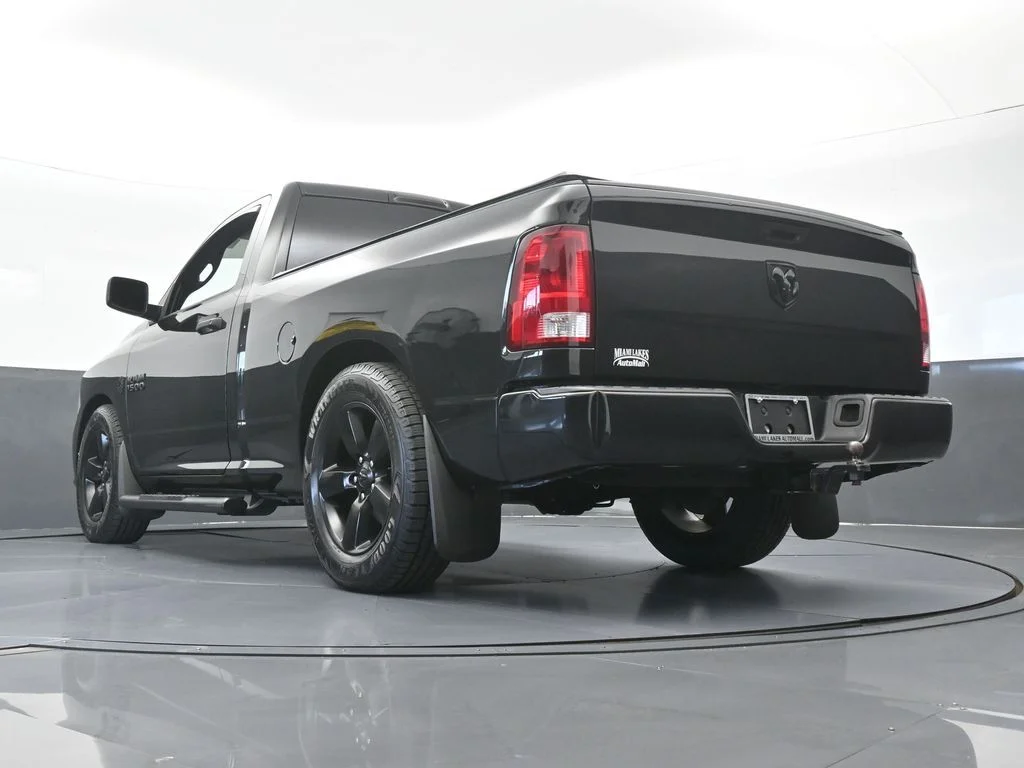 Used 2018 Brilliant Black Crystal Pearlcoat Ram Express image 55