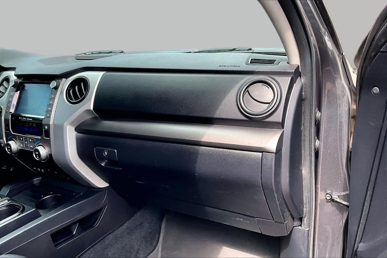 Used 2020 Magnetic Grey Metallic Toyota SR5 image 19
