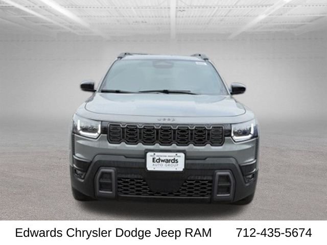New 2026 Sting-Gray Clear-Coat Exterior Paint Jeep Limited image 2