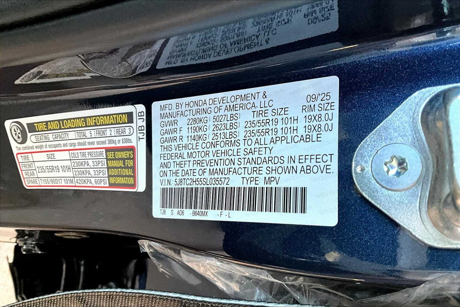 Used 2025 Canyon River Blue Metallic Acura w/Technology Package image 18
