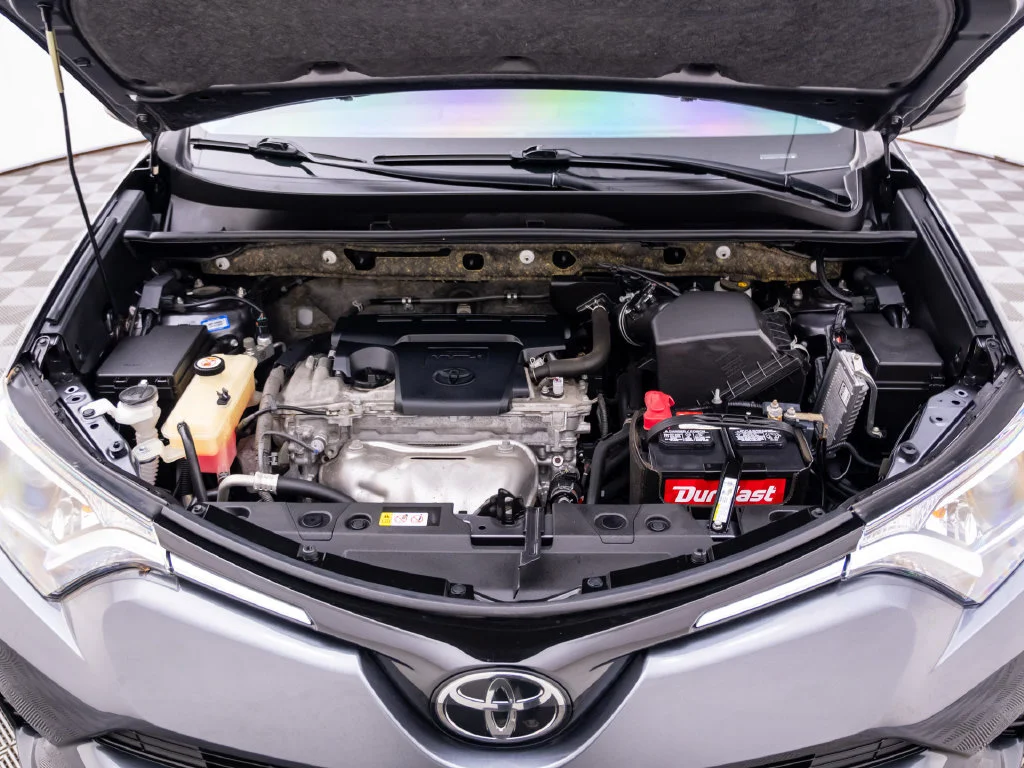 Used 2018 Gray Toyota LE image 29