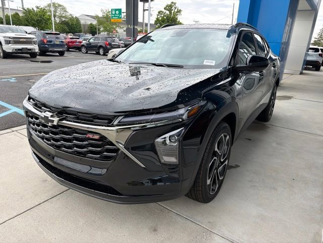 New 2026 Mosaic Black Metallic Chevrolet 2RS image 3
