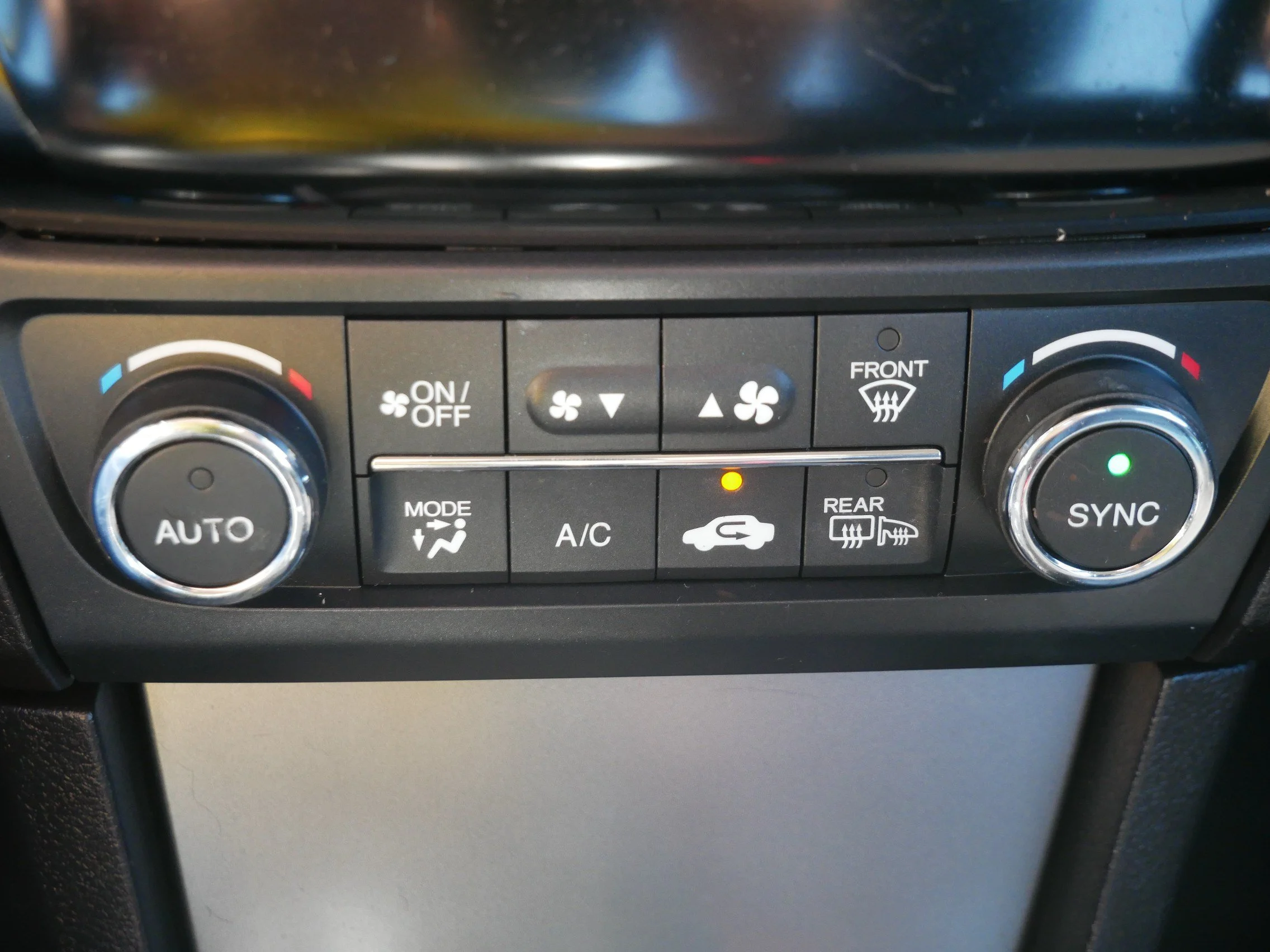 Used 2014 Polished Metal Metallic Acura 2.4L Premium Pkg image 24
