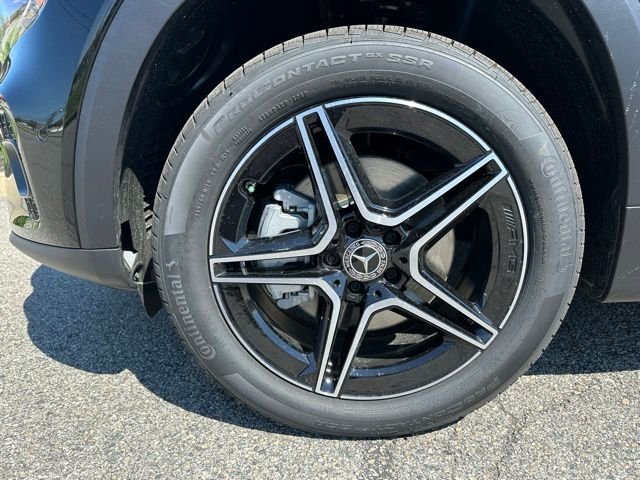 New 2026 Night Black Mercedes-Benz GLB 250 image 9