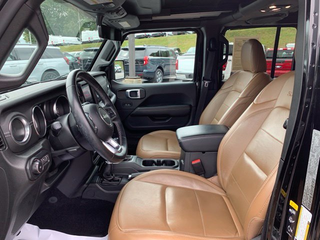 Used 2022 Black Jeep Unlimited Sahara image 23