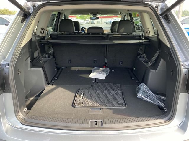 2025 Volkswagen Atlas SE w/Tech - Photo 9