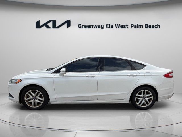 Used 2013 White Ford SE image 4