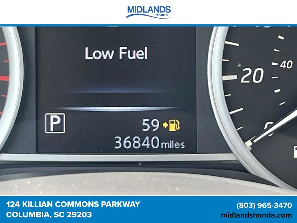 Used 2018 Super Black Nissan SR image 20