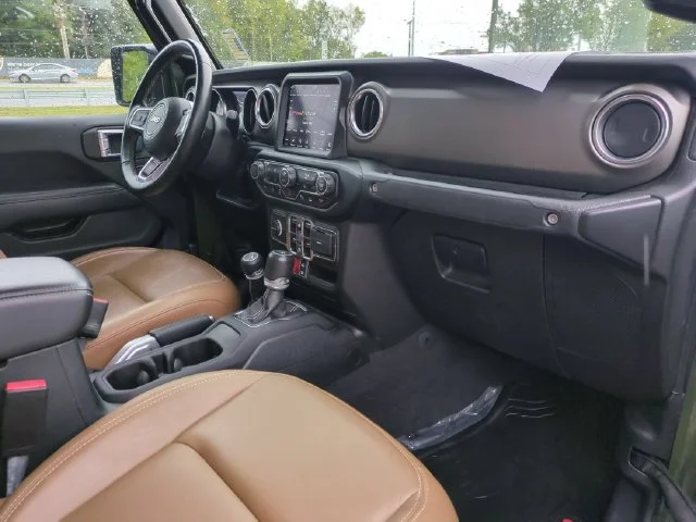 Used 2021 Green Jeep Rubicon image 35