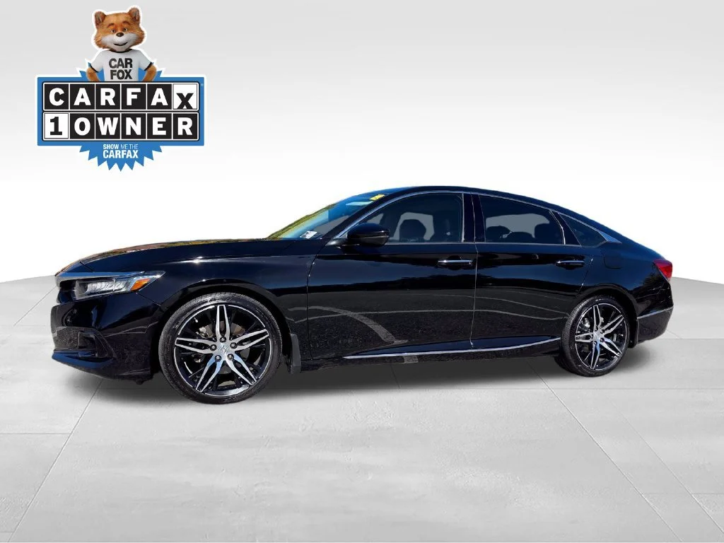 Used 2021 Black Honda Touring image 3