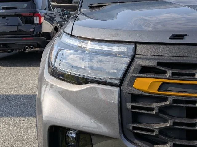 New 2026 Carbonized Gray Metallic Ford Tremor® image 34