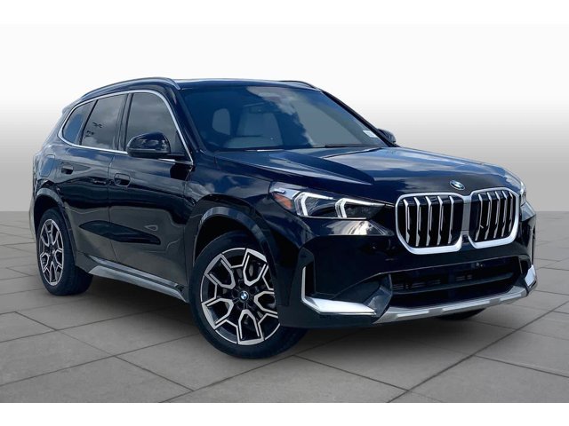 New 2026 Jet Black BMW xDrive28i image 2