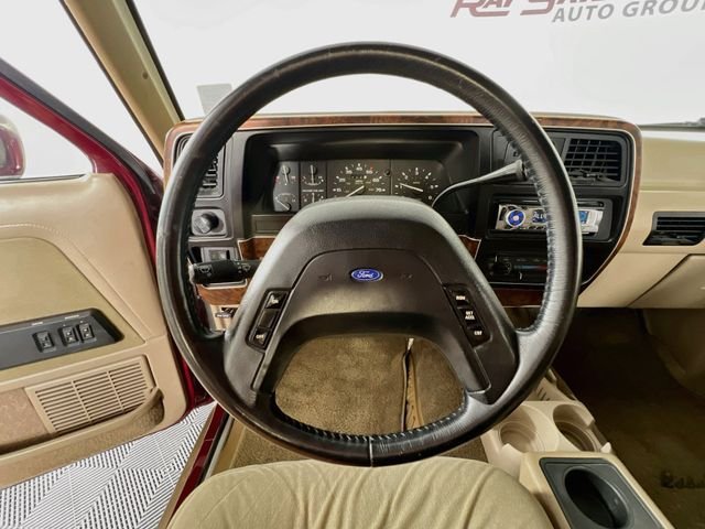 Used 1989 Red Ford  image 12