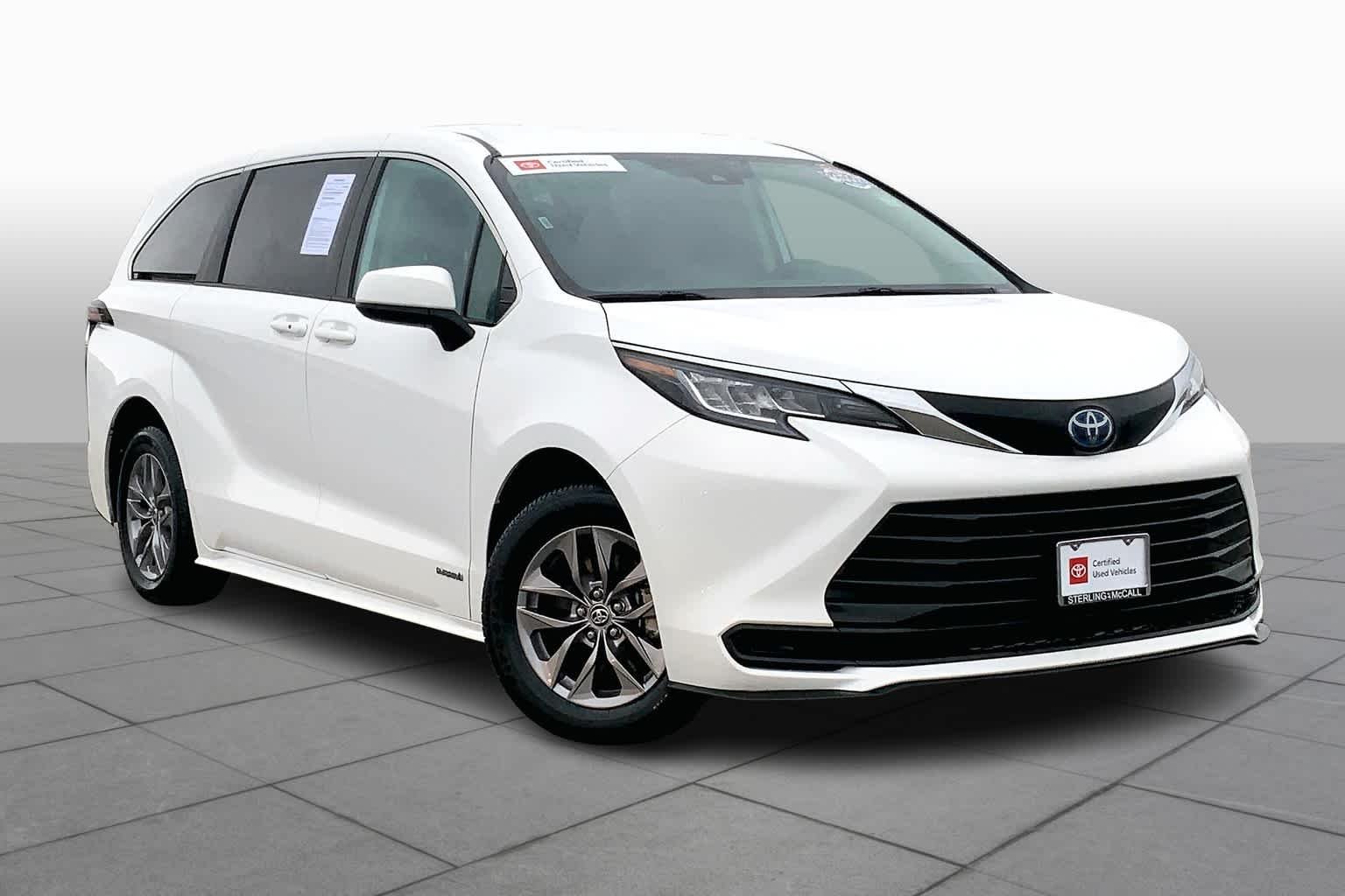 Used 2021 Super White Toyota LE image 3