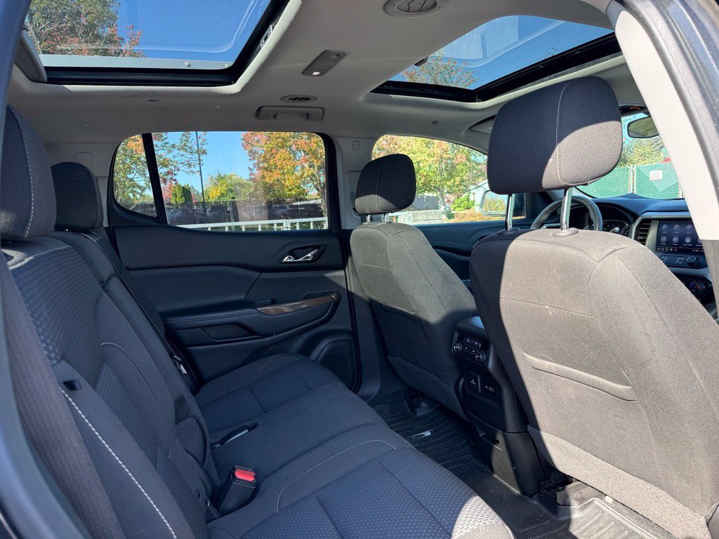 Used 2020 Carbon Black Metallic GMC SLE image 21