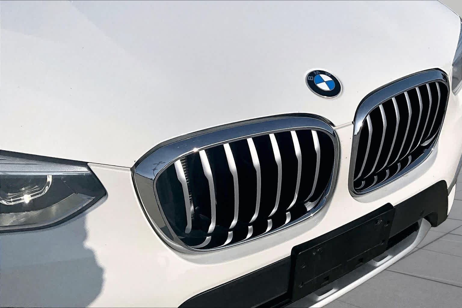 Used 2019 Alpine White BMW sDrive30i image 27