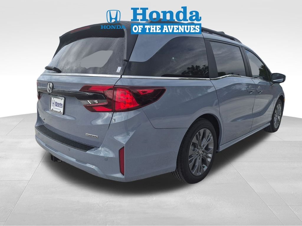 New 2027 Sonic Gray Pearl Honda Touring image 6