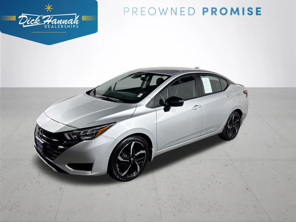 2025 Nissan Versa 1.6 SR CVT's photo