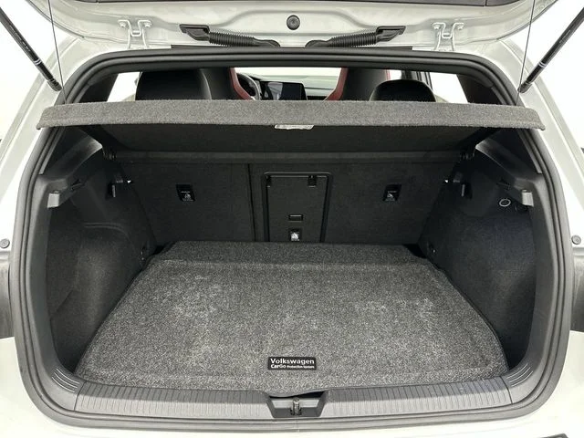 Used 2024 White Volkswagen Autobahn image 26