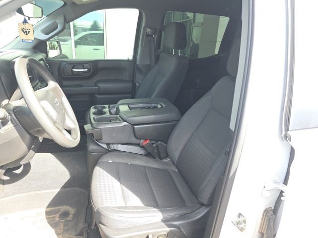 Used 2023 White Chevrolet Custom image 10