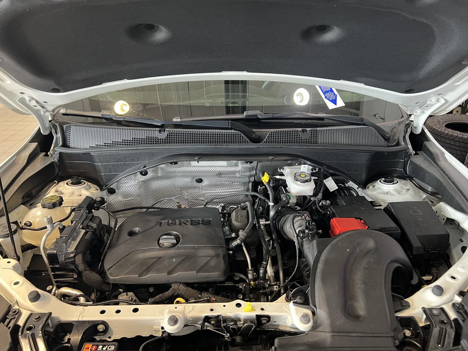 Used 2023 SUMMIT WHITE Chevrolet RS image 14