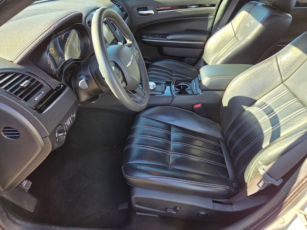 Used 2023 White Chrysler S image 12