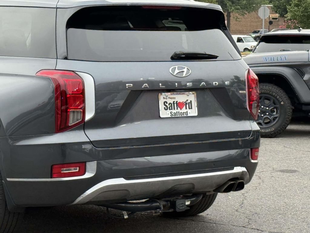 Certified Used 2020 Graphite Hyundai Limited image 11