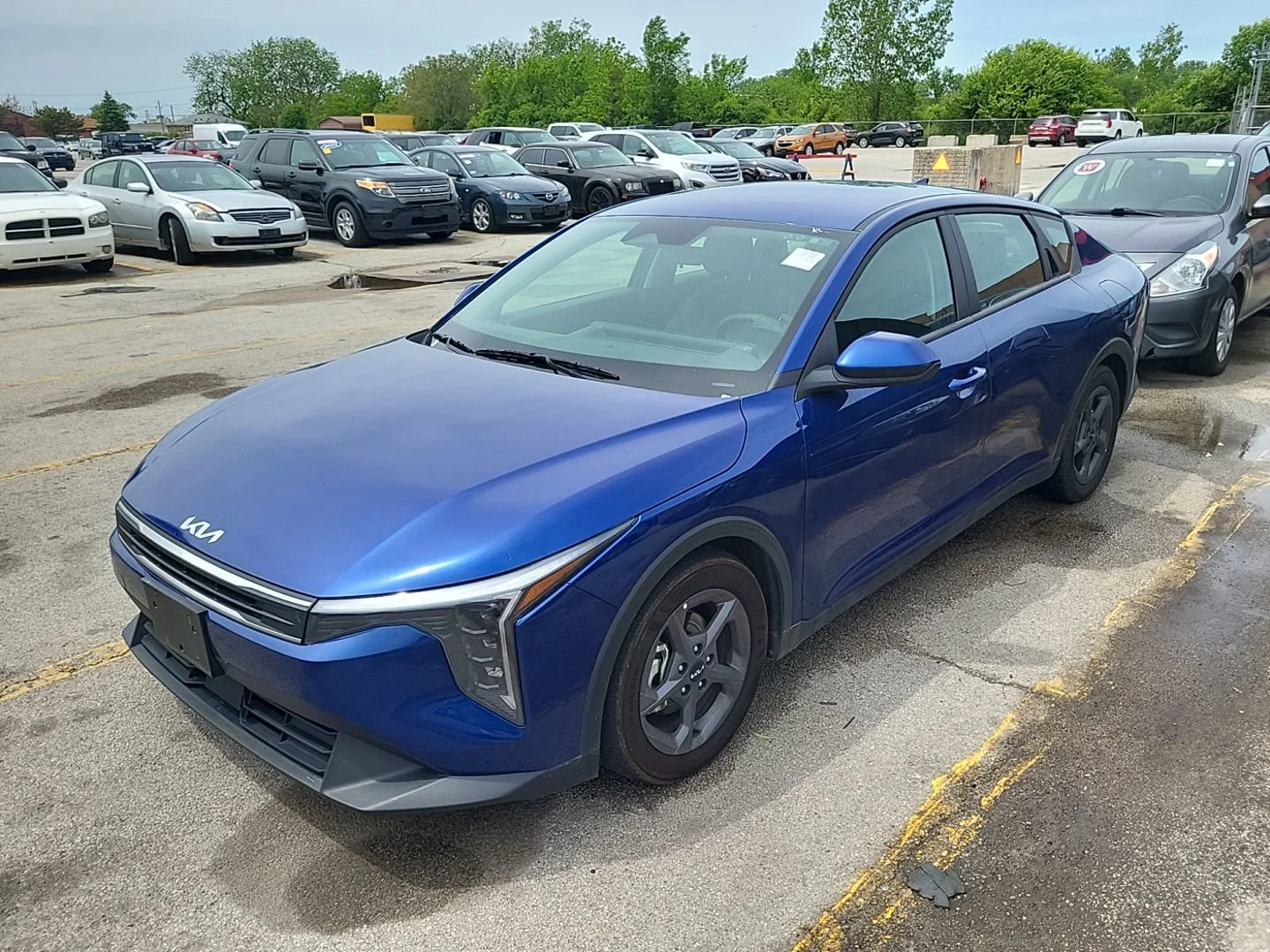 2025 Kia K4 LXS AT's photo