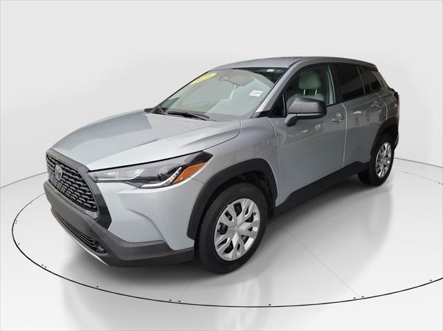 Certified Used 2025 SONIC SILVER Toyota  image 3