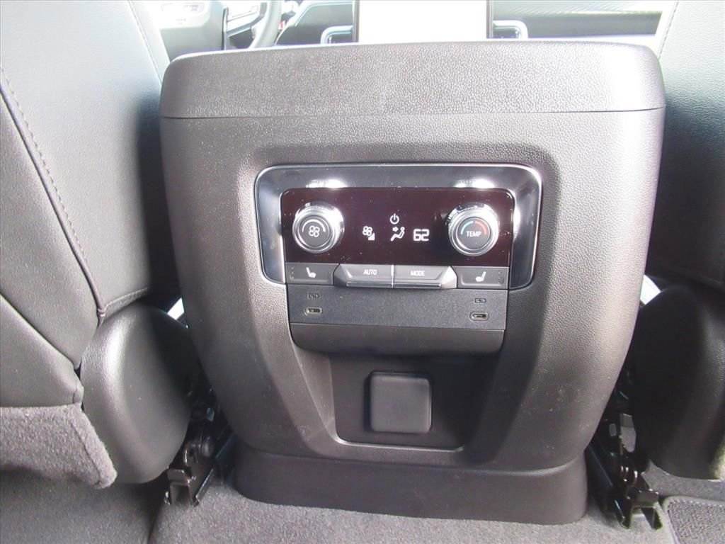 2026 GMC Yukon AT4 - Photo 33