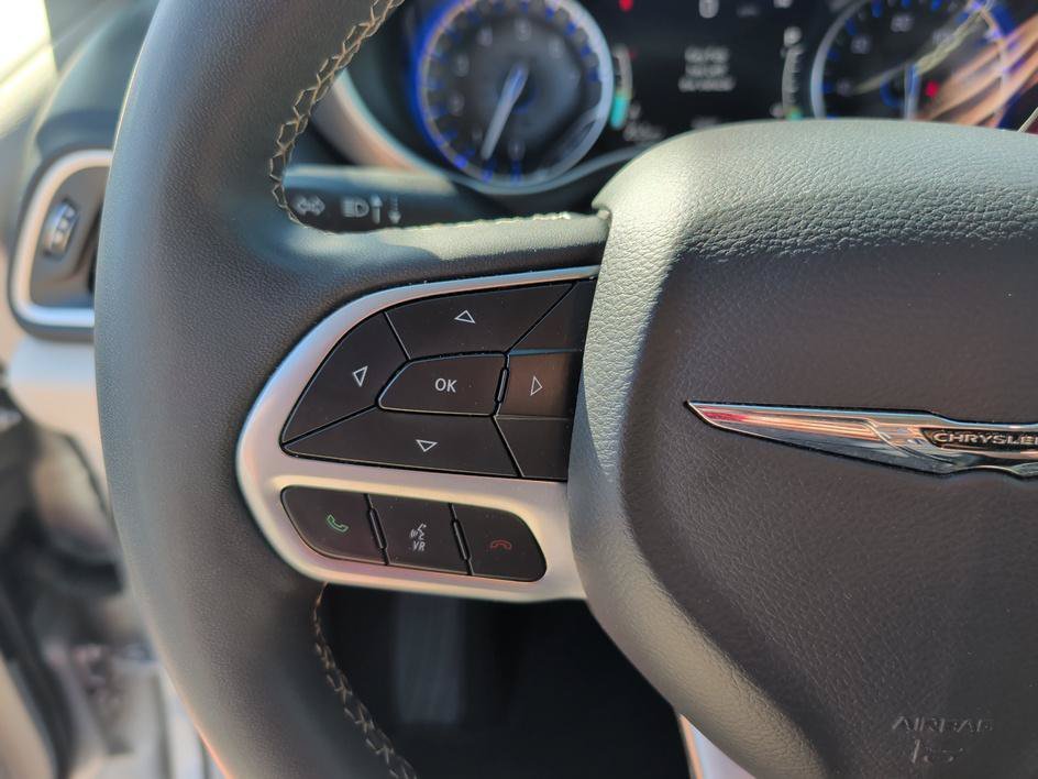 Used 2024 Silver Mist Clearcoat Chrysler Touring L image 19