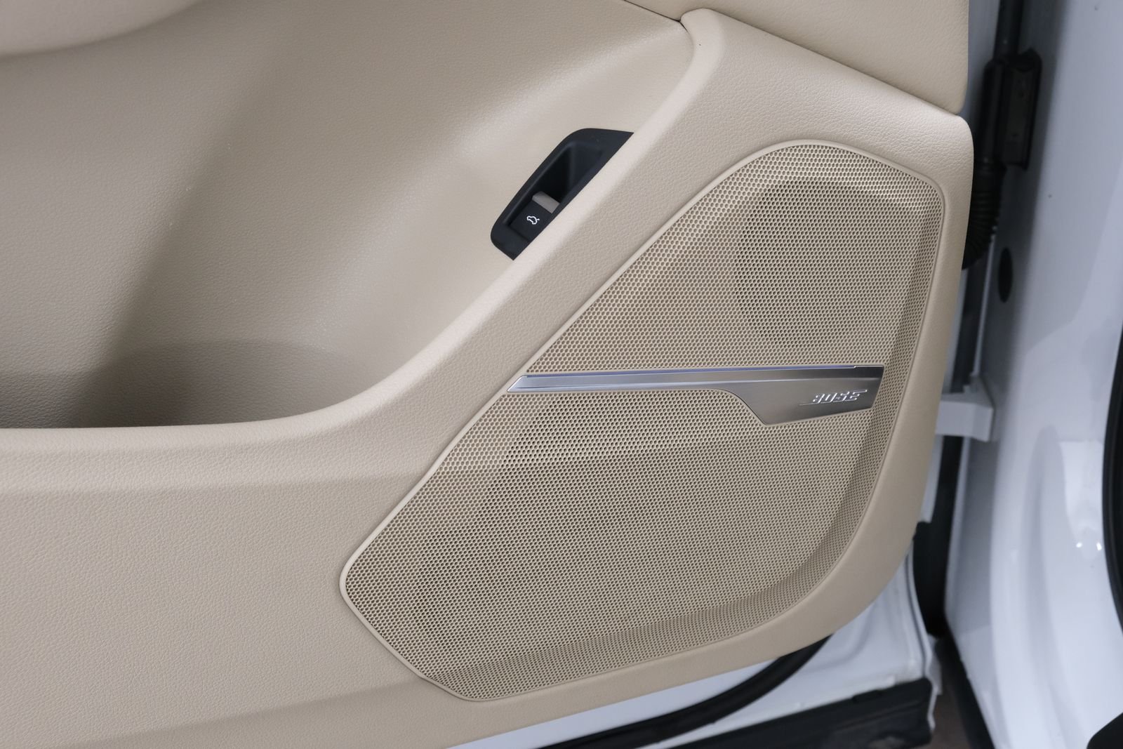 Used 2019 Glacier White Metallic Audi 55 Premium Plus image 27