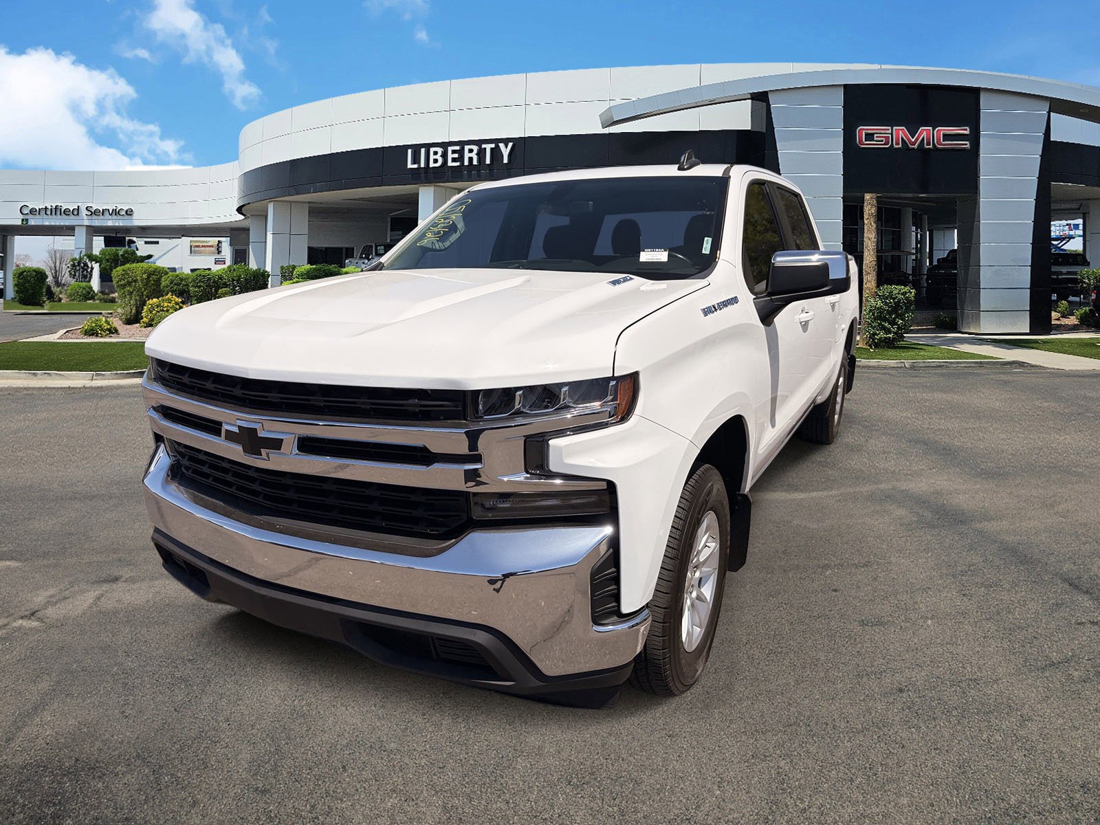 Used 2021 SUMMIT WHITE Chevrolet LT image 4