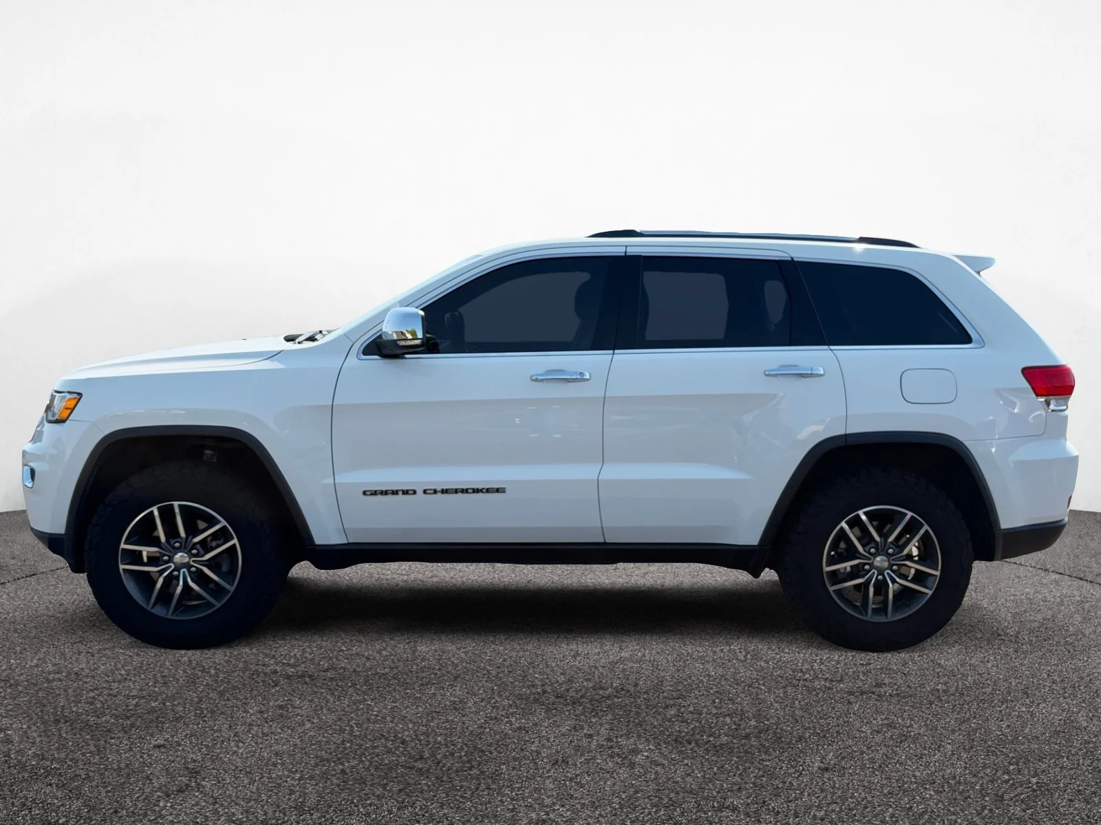 Used 2018 Jeep Grand Cherokee Limited with VIN 1C4RJFBG1JC308280 for sale in McMinnville, OR