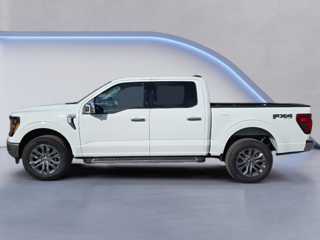 New 2026 White Ford XLT image 8