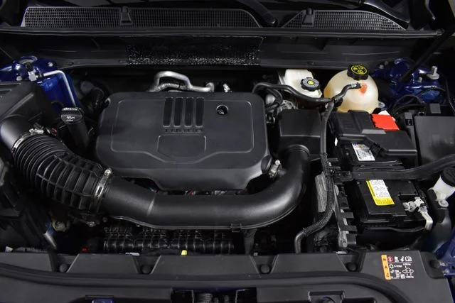 Used 2023 Blue GMC SLE image 21