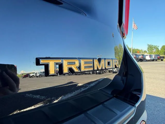 New 2026 Agate Black Metallic Ford Tremor® image 37