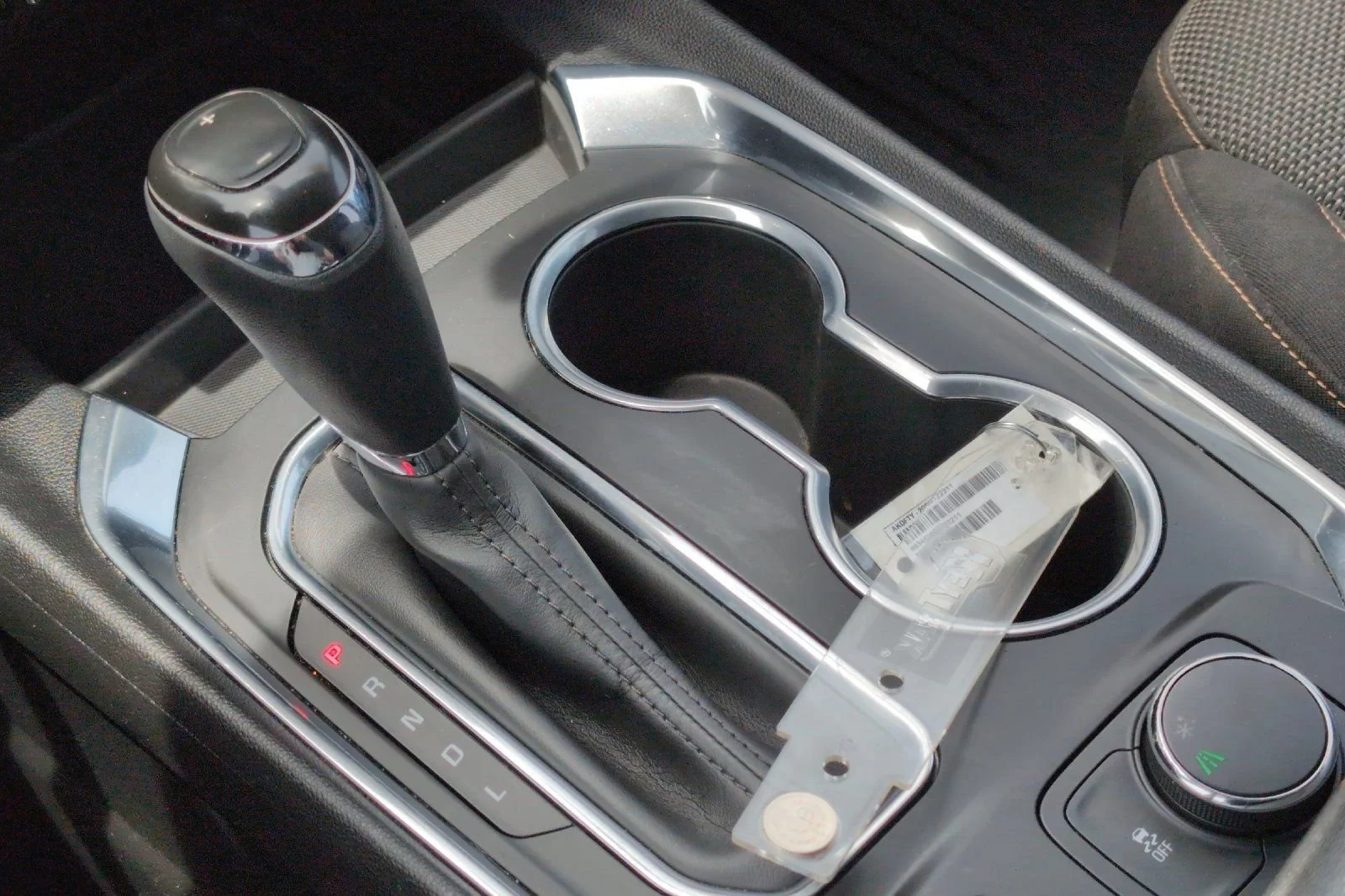 Used 2020 SUMMIT WHITE Chevrolet LS image 23