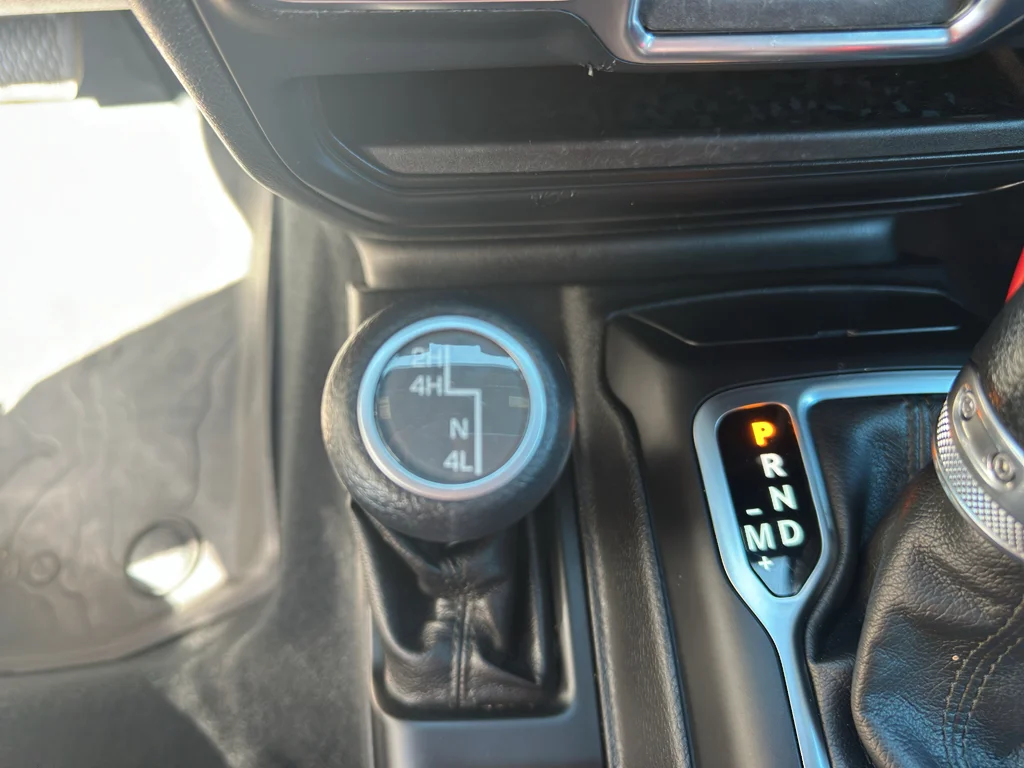Used 2018 Sting-Gray Clearcoat Jeep Sport image 21