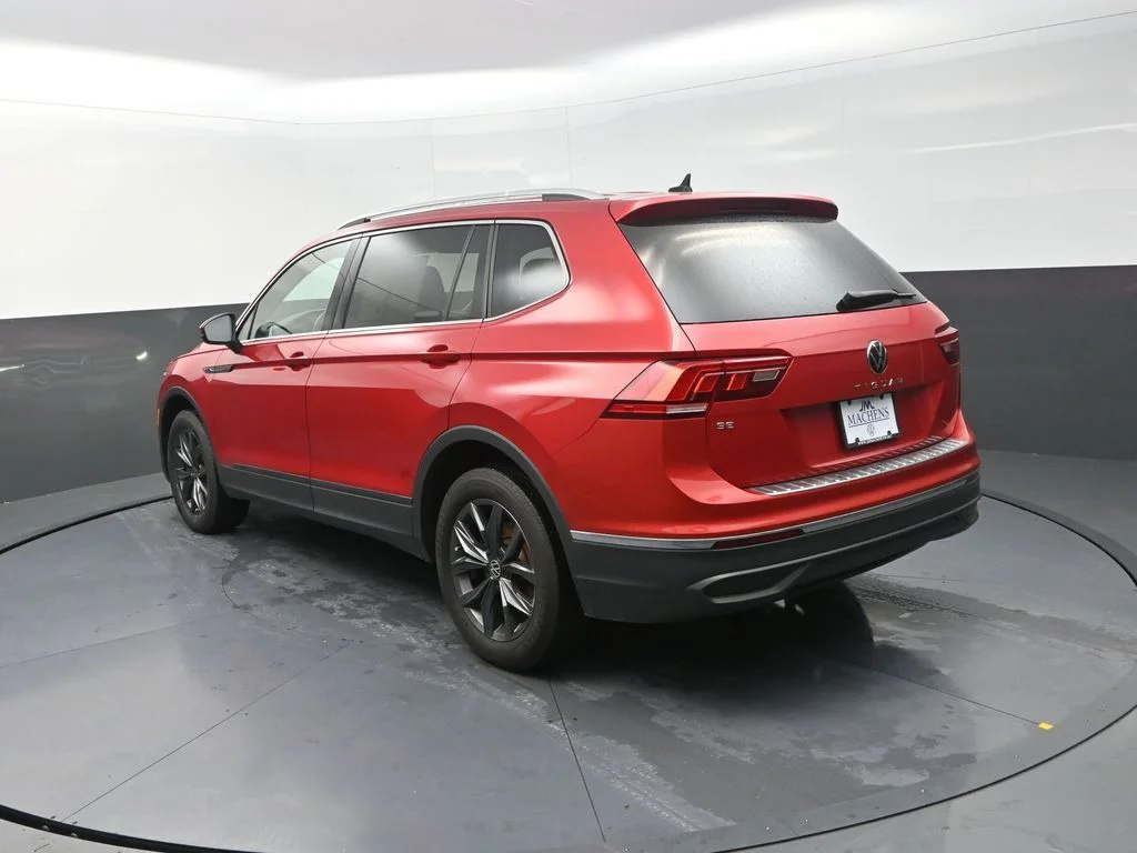 Used 2023 Red Volkswagen 2.0T SE image 8