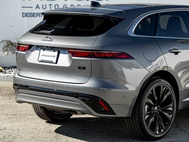 2026 Jaguar F-Pace R-Dynamic S - Photo 7