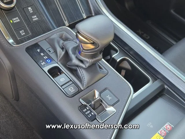 Used 2025 Black Lexus 550 Premium+ image 31